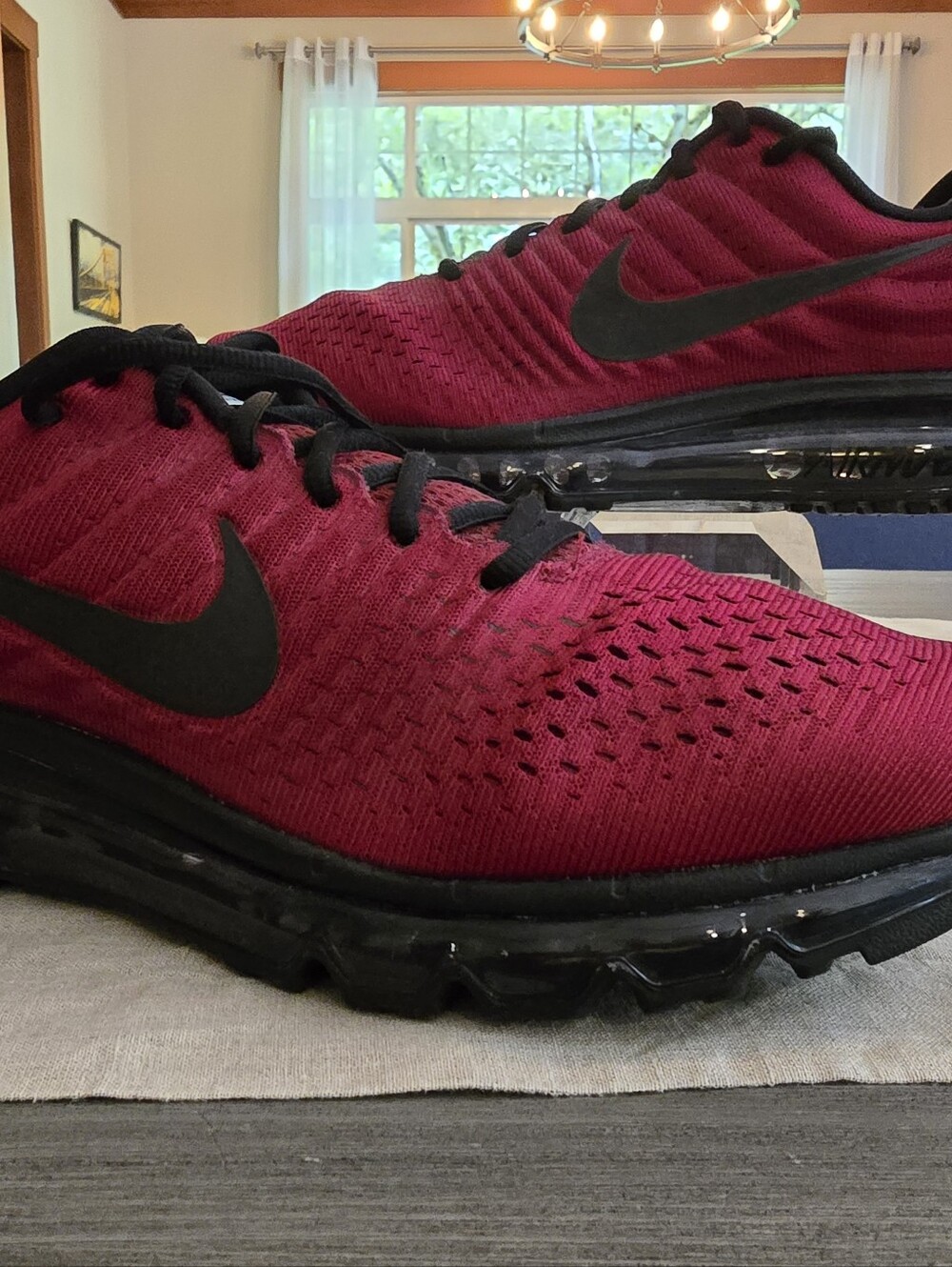 Nike Men’s Burgundy and Black Air-Max Sneakers BRAND NEW Size 11